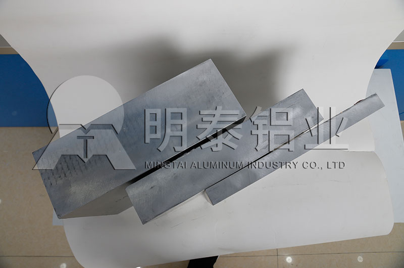 想買散熱片_電暖氣外殼用3004鋁板需要多少錢，性價(jià)比怎樣